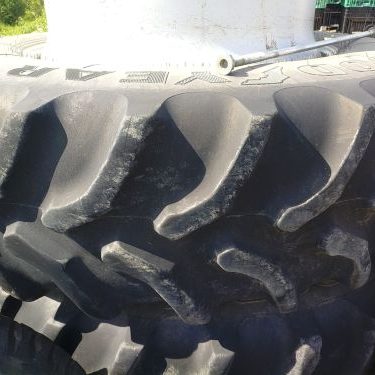 Case IH triples for large frame 9000 series 4wd tractor.  520R42